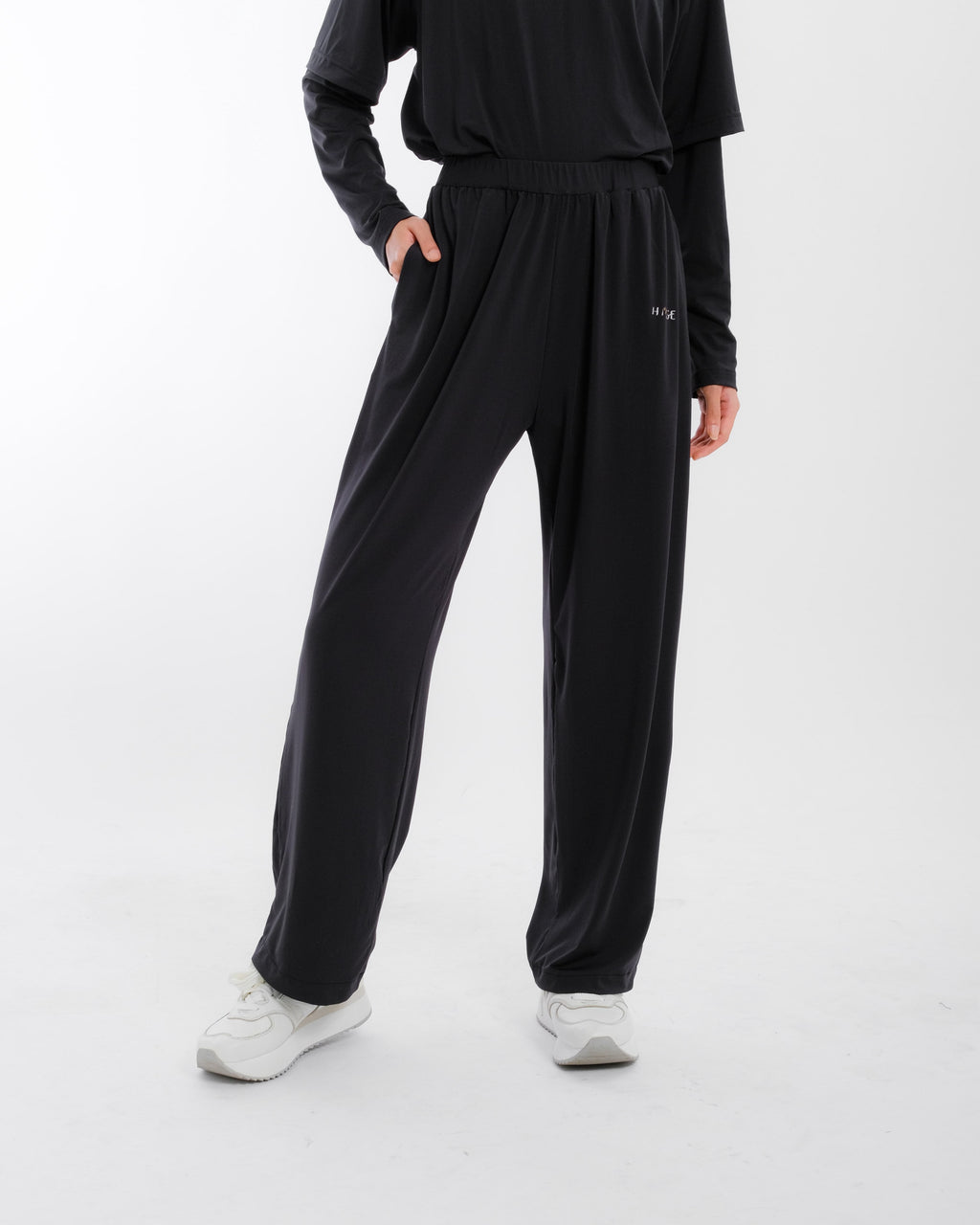 Elara Pants - Celana Olahraga Modis & Nyaman, Fit untuk Gym & Aktivitas Sehari-hari