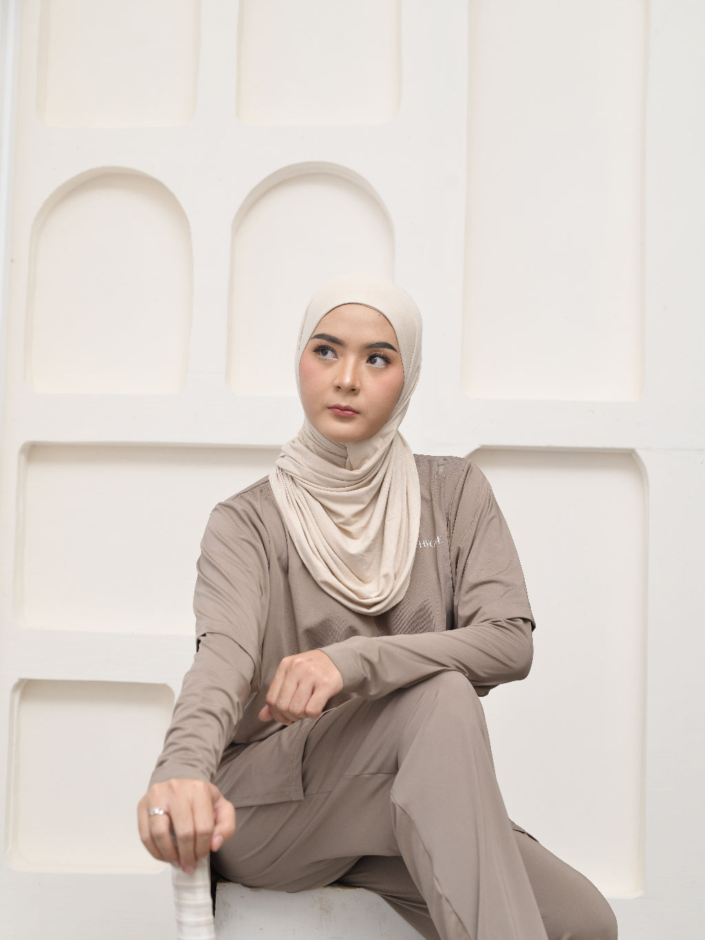 Anya Top Oversized 2-in-1 - Atasan Gym Modis & Nyaman, Fit untuk Semua Bentuk Tubuh