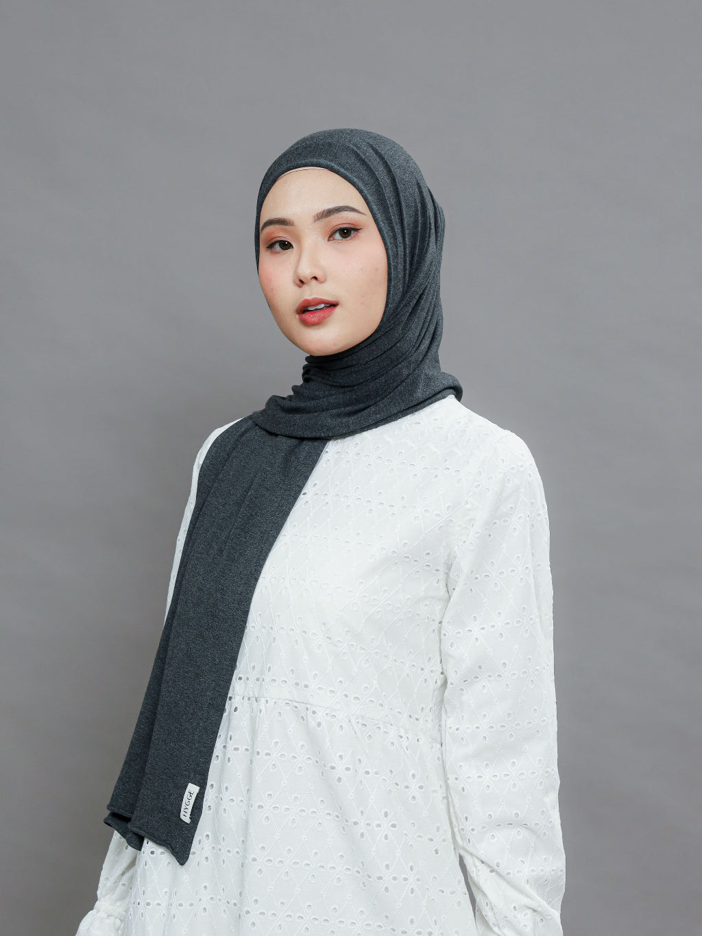 Keira Hijab Pashmina Zerofeel Knit - Ringan, Breathable, Cocok untuk Olahraga & Casual